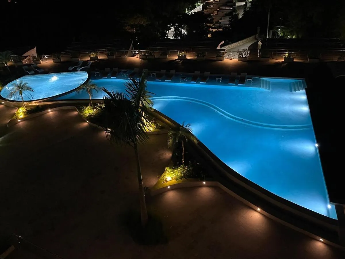 Luxury Apt With Private Jacuzzi & Pool Near Beach Las Terrenas